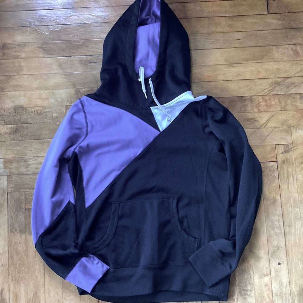 Volcom hoodie